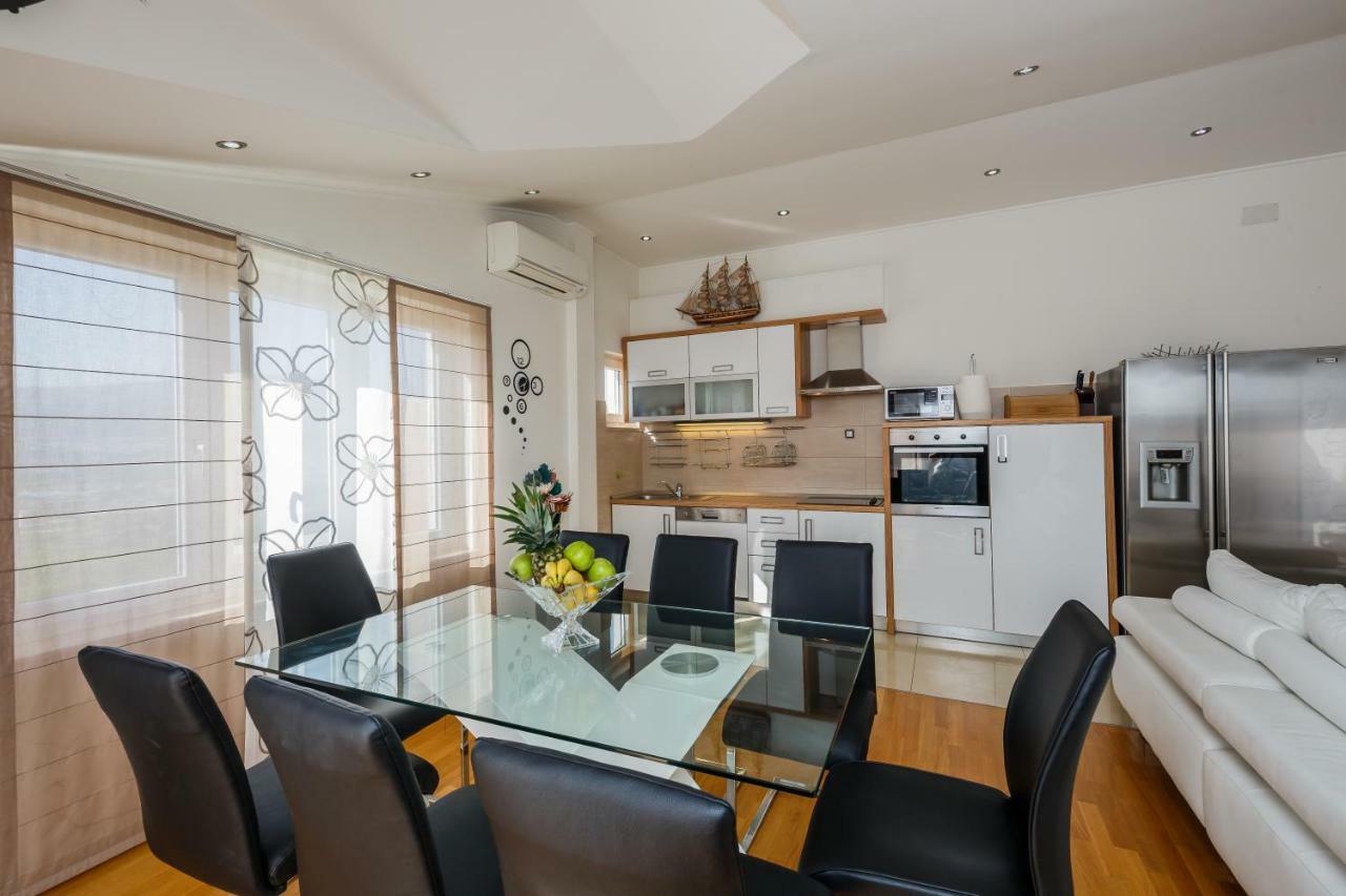 Apartments Selak Split Extérieur photo