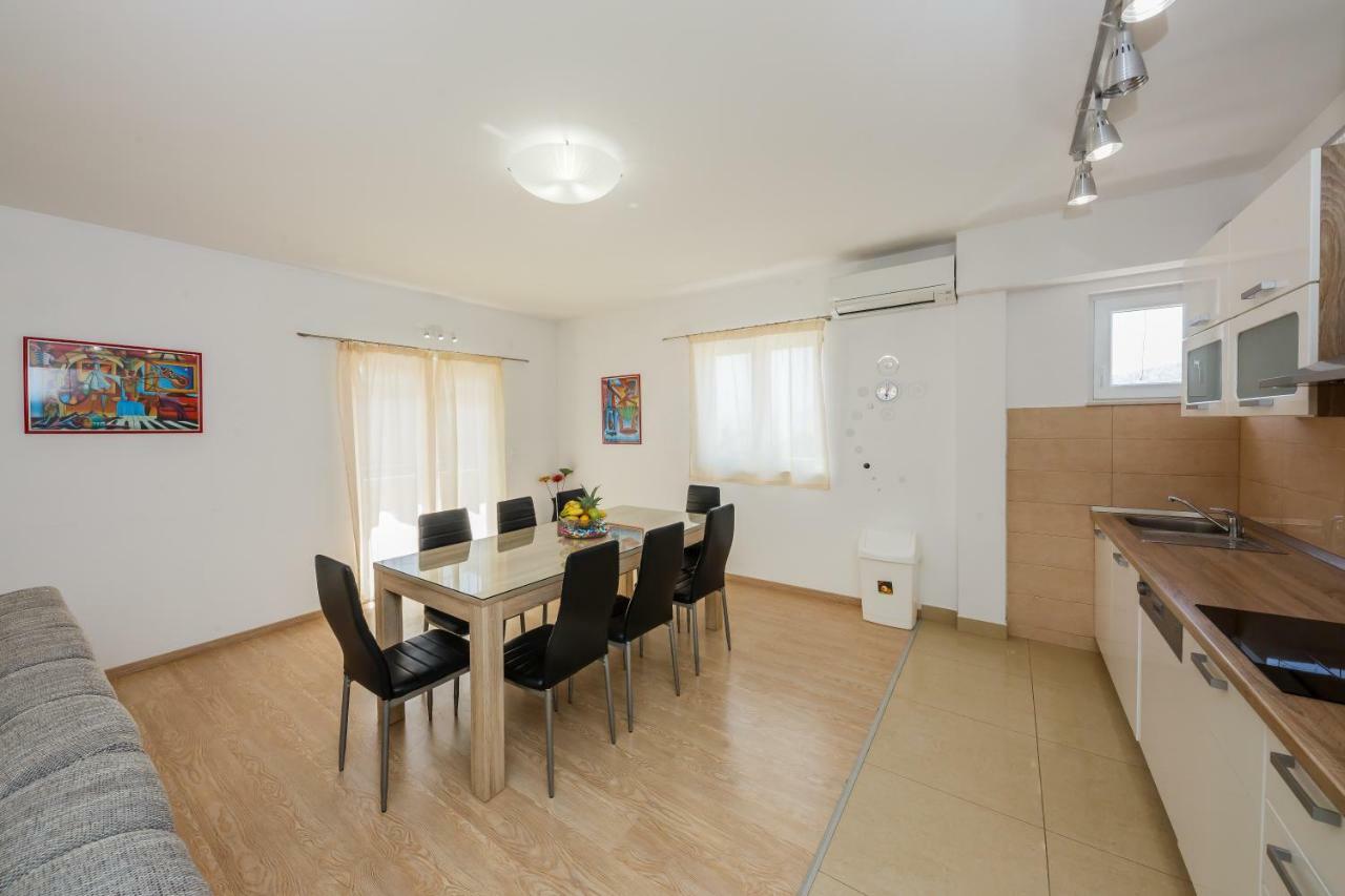 Apartments Selak Split Extérieur photo