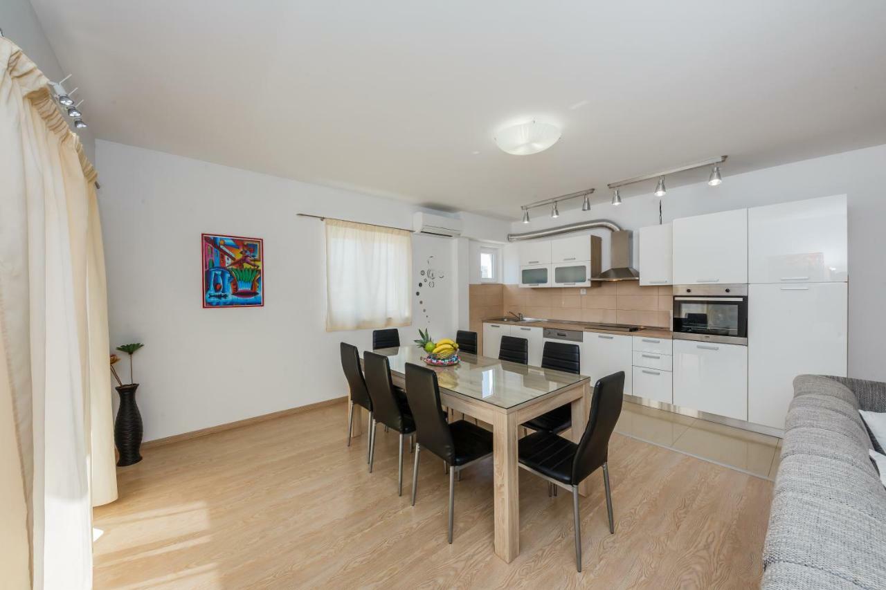 Apartments Selak Split Extérieur photo